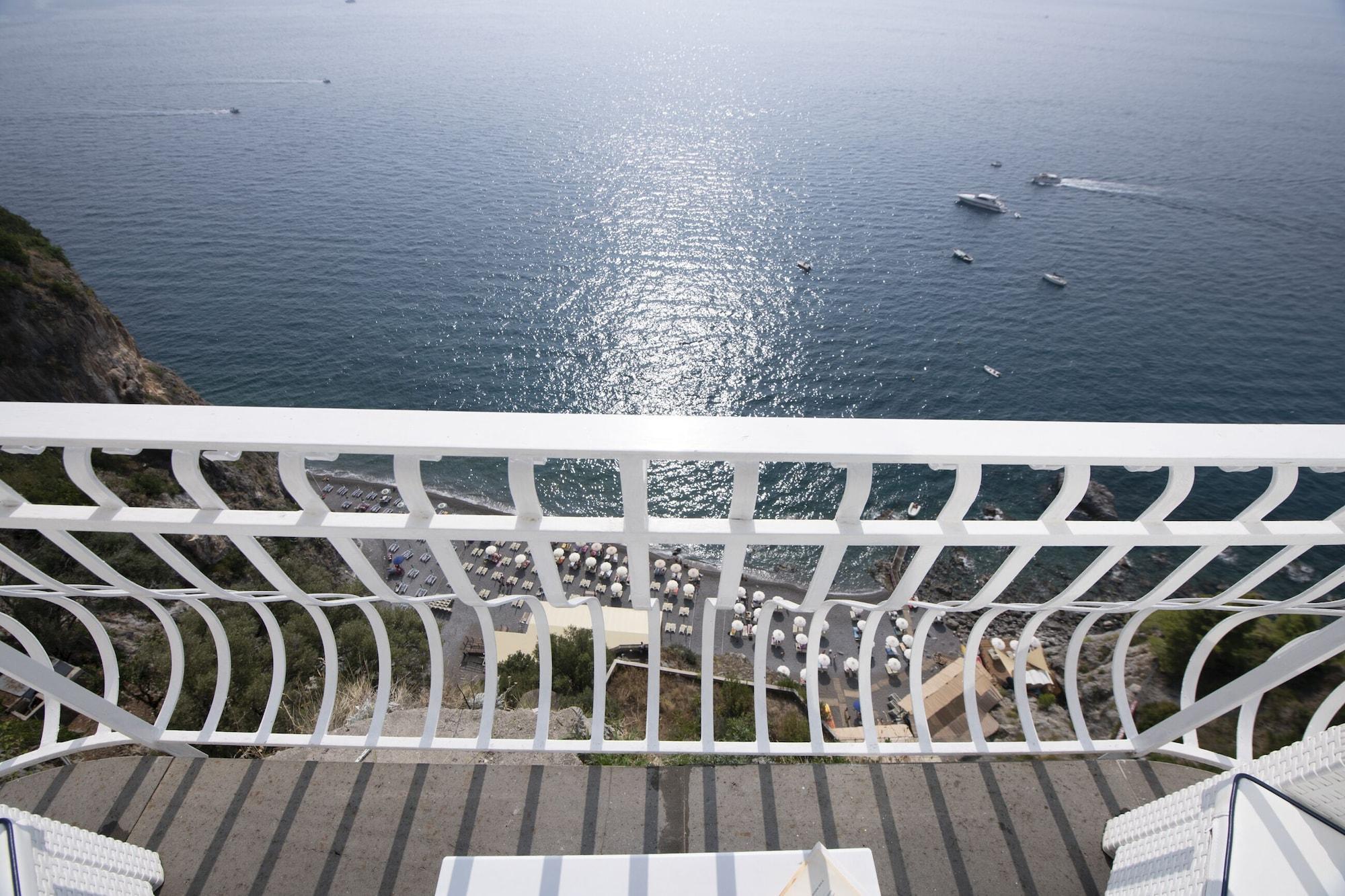 Hotel La Ninfa Amalfi Dış mekan fotoğraf